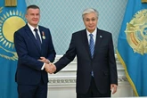 Токаев наградил главу Всемирного антидопингового агентства WADA
