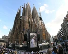 Crowds turn out in Barcelona for pope blessing Sagrada Família’s final tower