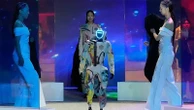 Humanoid robots join models at fashion show in Seoul