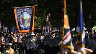 Tens of thousands take part in Twelfth celebrations in scorching temperatures