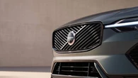 Volvo introduces world’s first multi-adaptive seat belt