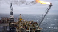 Government urged to push ahead with climate plans amid growing net zero pushback