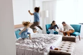 What temperature should you set your hotel air con at on holiday?