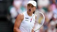 Iga Swiatek fights back to reach Wimbledon third round
