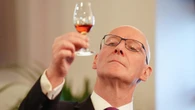 Swinney to raise whisky deal in talks with US ambassador