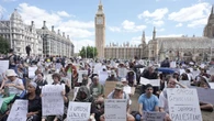 Protesters told not to give details to police at rally over Palestine Action ban