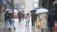 Winds of up to 80mph expected at the weekend as heavy rain batters UK