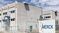 Merck scraps £1bn London expansion as report warns UK drugs sector ‘losing out’