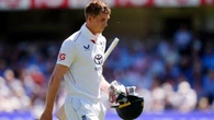 India dismiss both England openers in same over on first morning of third Test