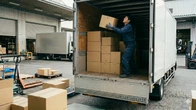 「訴えるぞ」逆ギレ荷主も逃げられない…物流の常識「タダ働き」が消える法改正の威力