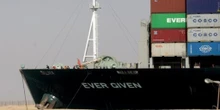 Principio de acuerdo para liberar el Ever Given de las aguas de Egipto por el bloqueo del Canal de Suez