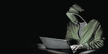 Cuidado con 'el hombre de en medio': la estafa en la que interceptan tus comunicaciones para robarte