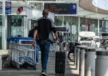 Travel to U.S. from Canada drops again as domestic trips rise