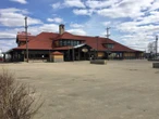 Judge recommends Alberta bars have heated shelters after freezing deaths