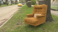One Winnipegger’s trash could be another’s treasure as giveaway weekend returns