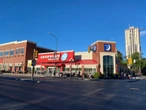 COVID-19: Lineup for walk-in Pfizer vaccinations spans blocks in Osborne Village