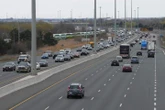 More Canadians commute as remote work declines, StatCan data shows