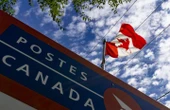 Canada Post can end door-to-door delivery, close rural offices, Ottawa says