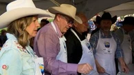 Politicians make the rounds on Stampede circuit ahead of Calgary’s next election