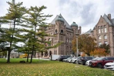 Ontario solicitor general sought 3-row, 8-seat replacement after vehicle stolen