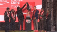 Soccer fans in Calgary endure snow, cold for chance to see FIFA World Cup trophy