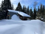 Saskatchewan gets late-April snowfall after high temperatures