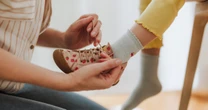 Calling all parents! These GPS tracking shoes are great for wandering kids