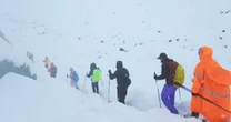 Over 200 hikers still stranded as blizzard blankets Mount Everest