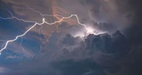 A shocking record: Lightning bolt stretched 515 miles, crossed three states