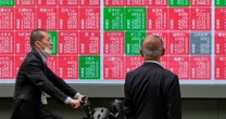 Stocks and U.S. dollar rally as Trump tariffs hit court roadblock