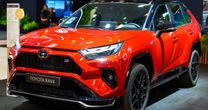 Hybrid leader Toyota targets major growth in plug-in vehicles amid industry's EV uncertainty
