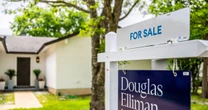 Mortgage rates cross back over 7% after U.S. credit downgrade