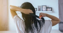 Is it bad to sleep with wet hair?
