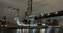 Tall ship flying Mexican flag strikes Brooklyn Bridge, injuring several people