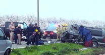 8 dead in head-on collision involving farmworkers in California, officials say