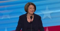 'We love a dad in plaid’: Sen Klobuchar praises Gov. Tim Walz