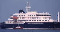 American cruise passenger allowed to go home after hold-up