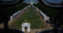 Guests at Salute to America event in D.C. told to seek shelter in tents due to weather