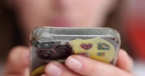 How war images on social media can your affect mental health