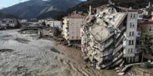 At least 17 killed as flash floods sweep through Turkey
