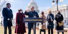 Democrats call on Biden to extend pause of student loan payments
