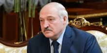 Belarus forces Ryanair plane to land to detain opposition blogger