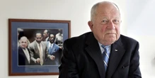 F. Lee Bailey, famed O.J. Simpson 'Dream Team' attorney, dies at 87