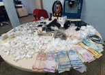 Traficante é preso com celulares, drogas e armas de brinquedo em Manaus