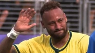 Pai de Neymar posta carta aberta para o filho e faz apelo: 'Continue a jogar futebol'