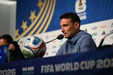 'Estou emocionado': Scaloni vai às lágrimas e abandona entrevista após classificação da Argentina