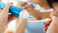 Má escovação dos dentes pode aumentar risco de câncer fatal