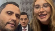 Selfie, elogio a pré-treino e abraço: senador decide tietar Virgínia Fonseca em pleno CPI