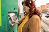 Bancos vão mudar regras para transações financeiras feitas por idosos com mais de 60 anos