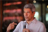Jerônimo explica por que construção do VLT de Salvador teve aumento de 140%